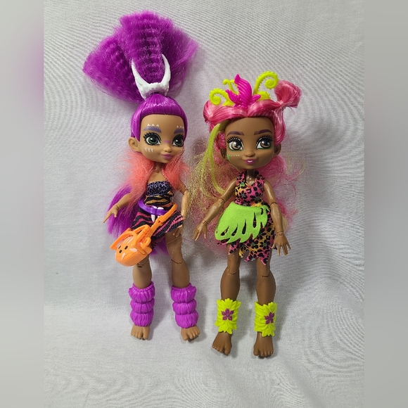 Cave Club Dolls Roaralai And Frenessa Doll With Pets - Picture 8 of 8